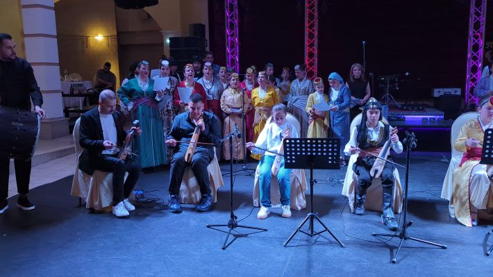 PXL_20251227_200431801